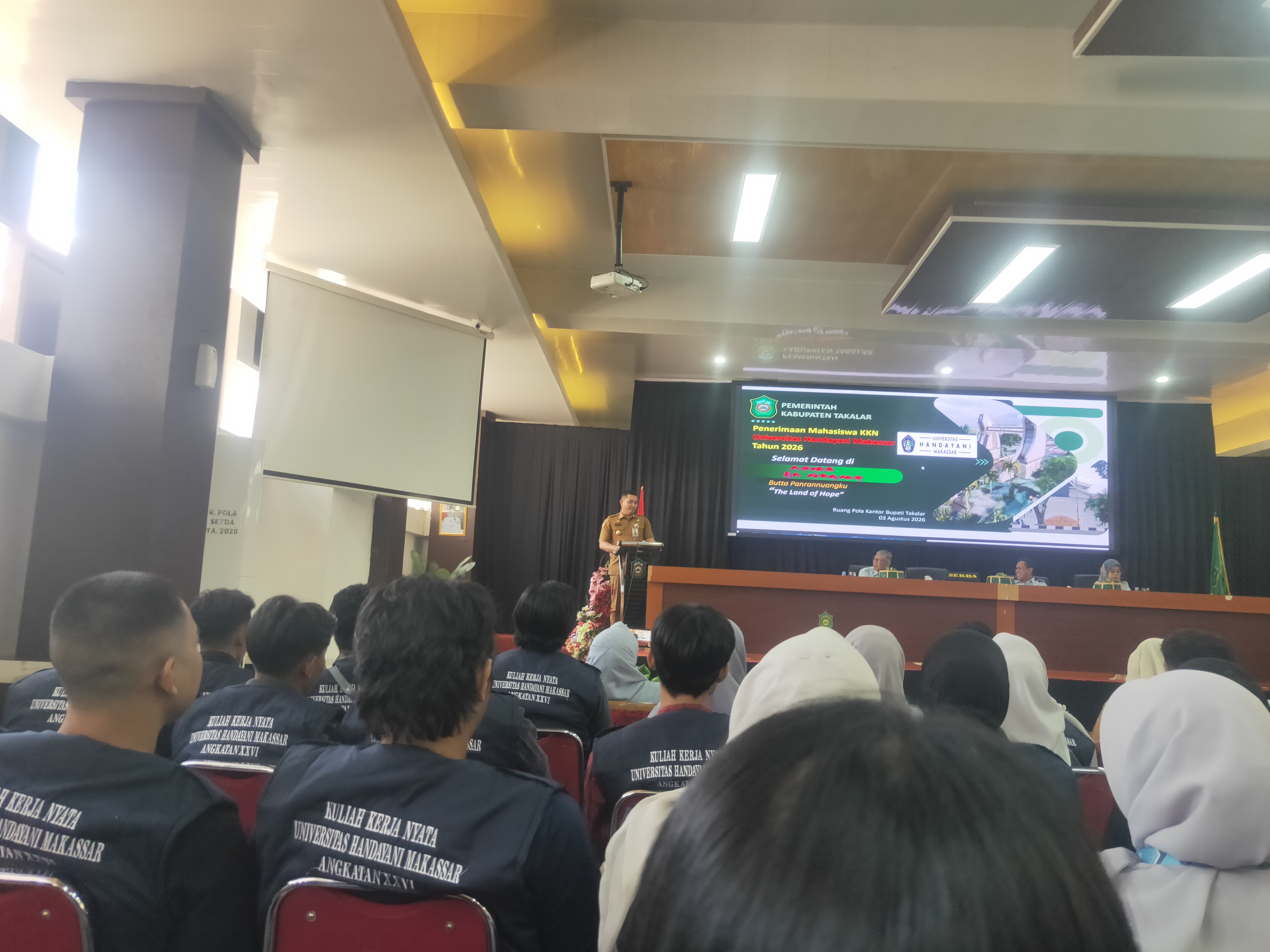 Suasana acara penyerahan