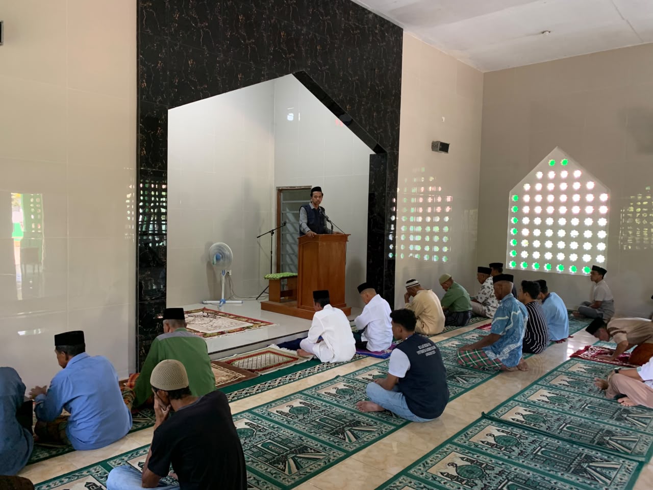 Khotbah Jumat Masjid AT Tauhid